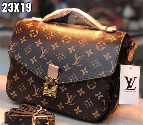 bolsa de mao louis vuitton|bolsas da louis vuitton.